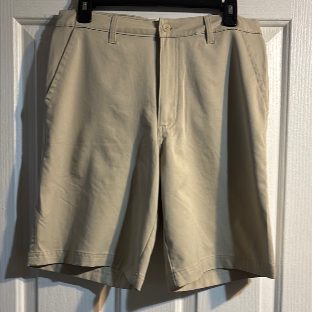 Champion golf style short